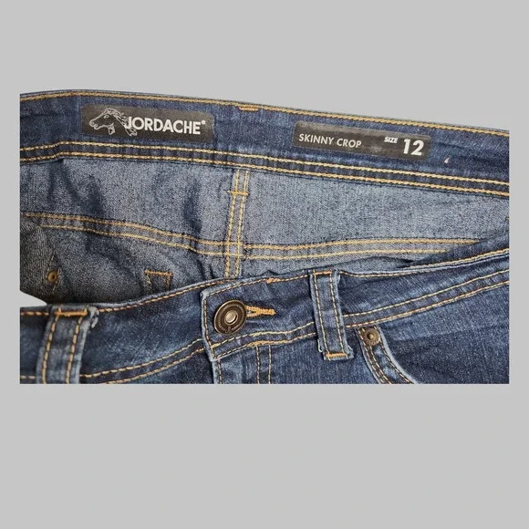 Jordache Capri Jeans - Womens Size 12 - Blue - Skinny Crop - Distressed - Picture 4 of 9